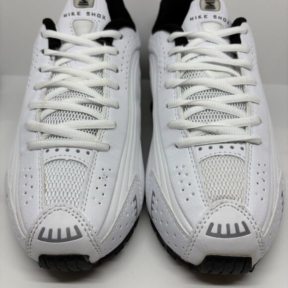 Men's Nike Shox R4 - White and Black - Picture 3 of 5